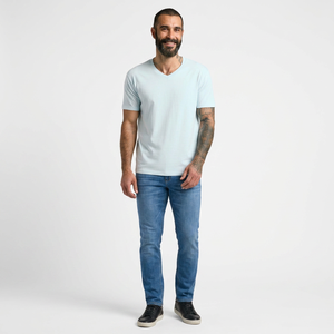T-shirt décontracté pour homme, confortable, 220 grammes, col en V, motif uni, mélange de coton et de polyester, 220 grammes, tissu tricoté uni - Product Image 1
