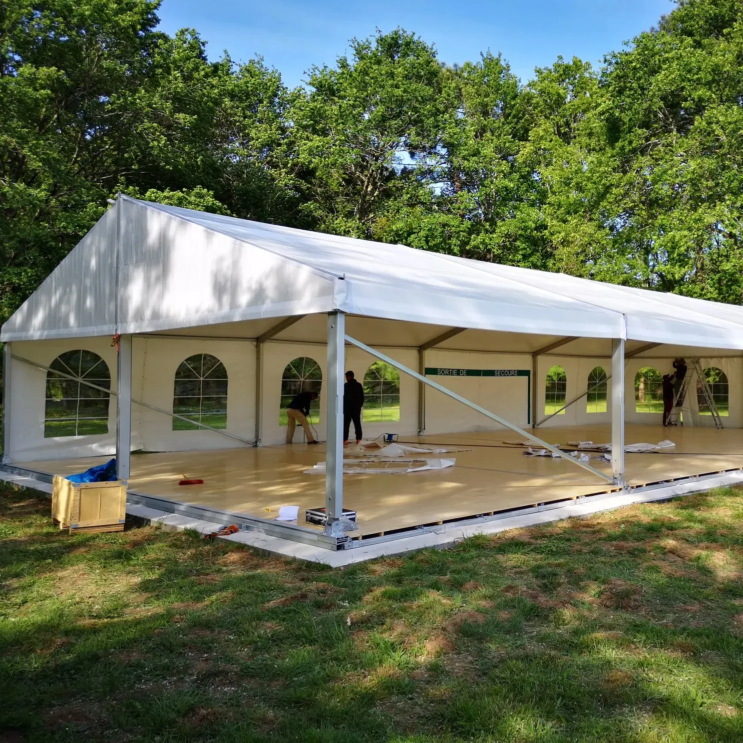 Luxe 6M/8M/9M/10M Breedte Tent Waterdichte Pvc Structuur Met Aluminium Legering Frame Voor Bruiloftsrecepties Feesten Evenementen