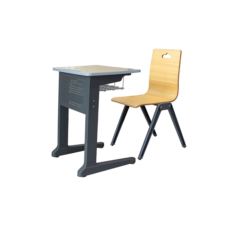 Bureaux et chaises d'activités