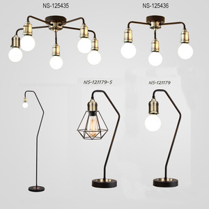 Lampes de table d'appoint vintage industrielles en fer forgé noir - Product Image 2