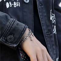 Bracelet en acier titane pour hommes et femmes, design rétro hip-hop, motif croisé, accessoires de bijoux tendance