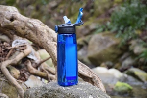 <span class=keywords><strong>Bouteille</strong></span> filtrante 2-en-1 en Tritan avec paille filtrante, purificateur portable à ultrafiltration sans BPA pour le camping et la survie, logo OEM - Product Image 5