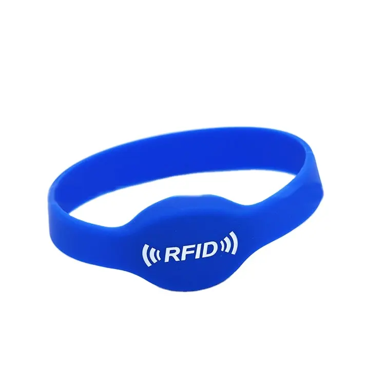 Özel Logo su geçirmez RFID NFC NTAG213 NTAG215 NTAG216 olay silikon bileklik nakitsiz ödeme bileklik