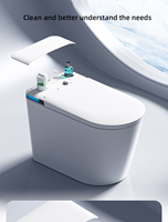Ensemble de toilettes intelligentes modernes en gros avec chasse automatique, siège chauffant, bidet électrique à double chasse, toilettes intelligentes monobloc pour salle de bain