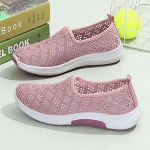 BAEWOON C35 <span class=keywords><strong>Chaussures</strong></span> décontractées en tissu style vieux Pékin pour femmes, <span class=keywords><strong>chaussures</strong></span> de marche en maille respirantes à semelle souple antidérapante et talons plats - Product Image 3