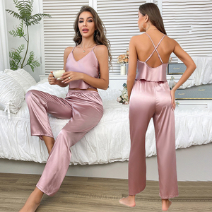 Bán buôn tùy chỉnh mượt mềm v-cổ treo quần đồ ngủ hai bộ tiêu chuẩn Châu Âu Mã - Product Image 1