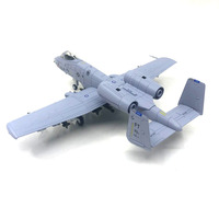 Modelo de Avión de Ataque A-10 Thunderbolt II Warthog Shark Mouth a Escala 1/100