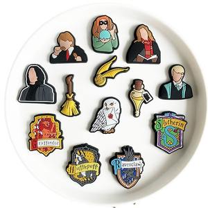 Encantos de <span class=keywords><strong>Harry</strong></span> Dance para zapatos de zuecos <span class=keywords><strong>Harry</strong></span> recién llegados personaje de la película americana zuecos encantos cantante diseñadores Pvc Zueco encanto - Product Image 5