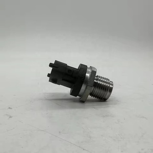 <span class=keywords><strong>Sensore</strong></span> di <span class=keywords><strong>pressione</strong></span> per binari diesel 0281006158 <span class=keywords><strong>prezzo</strong></span> di fabbrica del carburante <span class=keywords><strong>sensore</strong></span> di <span class=keywords><strong>pressione</strong></span> per Bosch per Iveco Opel Auxhall Saab Volvo - Product Image 2