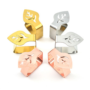 <span class=keywords><strong>Pince</strong></span> de table en acier inoxydable en forme de feuille, clips <span class=keywords><strong>pour</strong></span> <span class=keywords><strong>nappe</strong></span> <span class=keywords><strong>pour</strong></span> l'extérieur et l'intérieur - Product Image 1