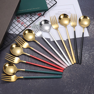 Cuillère ronde en titane multicolore 304, manche long, pour Bibimbap coréen, ensemble de fourchettes en coffret cadeau - Product Image 3