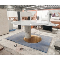 Table de salle à manger de luxe en marbre blanc de Carrare design rond finition polie meubles en pierre naturelle pour cuisine d'hôtel