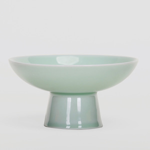 Assiette à fruits en céramique, céladon, ronde, sur pied, luxe, rétro, pour mariage, plat à collation - Product Image 1