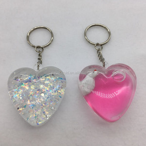 Globo de Nieve Acrílico Transparente con Cordón de Cuero y Base para Insertar tu Propia Foto, Personalizable con Destellos y Copos de Nieve Flotantes - Product Image 2