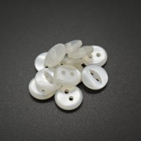 Boutons ronds à dos plat en plastique écologique nacré blanc à 2 trous avec perles, vente en gros d'usine