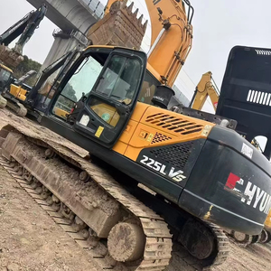 Excavadora de cadenas Hyundai 225LVS usada de 22 toneladas, 95% NUEVA, pocas horas de uso, con motor y componentes principales de la caja de engranajes, modelo hidráulico 2024 - Product Image 1