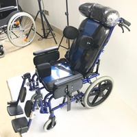 Frère thérapie de réadaptation médicale fabrication handicapés enfants paralysie cérébrale CP fauteuil roulant
