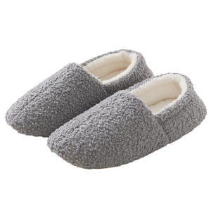 Chaussons d'hiver chauds et respirants pour hommes et femmes, en fausse fourrure, plateforme en coton, à bout fermé, avec caractéristiques de sécurité antidérapantes - Product Image 1