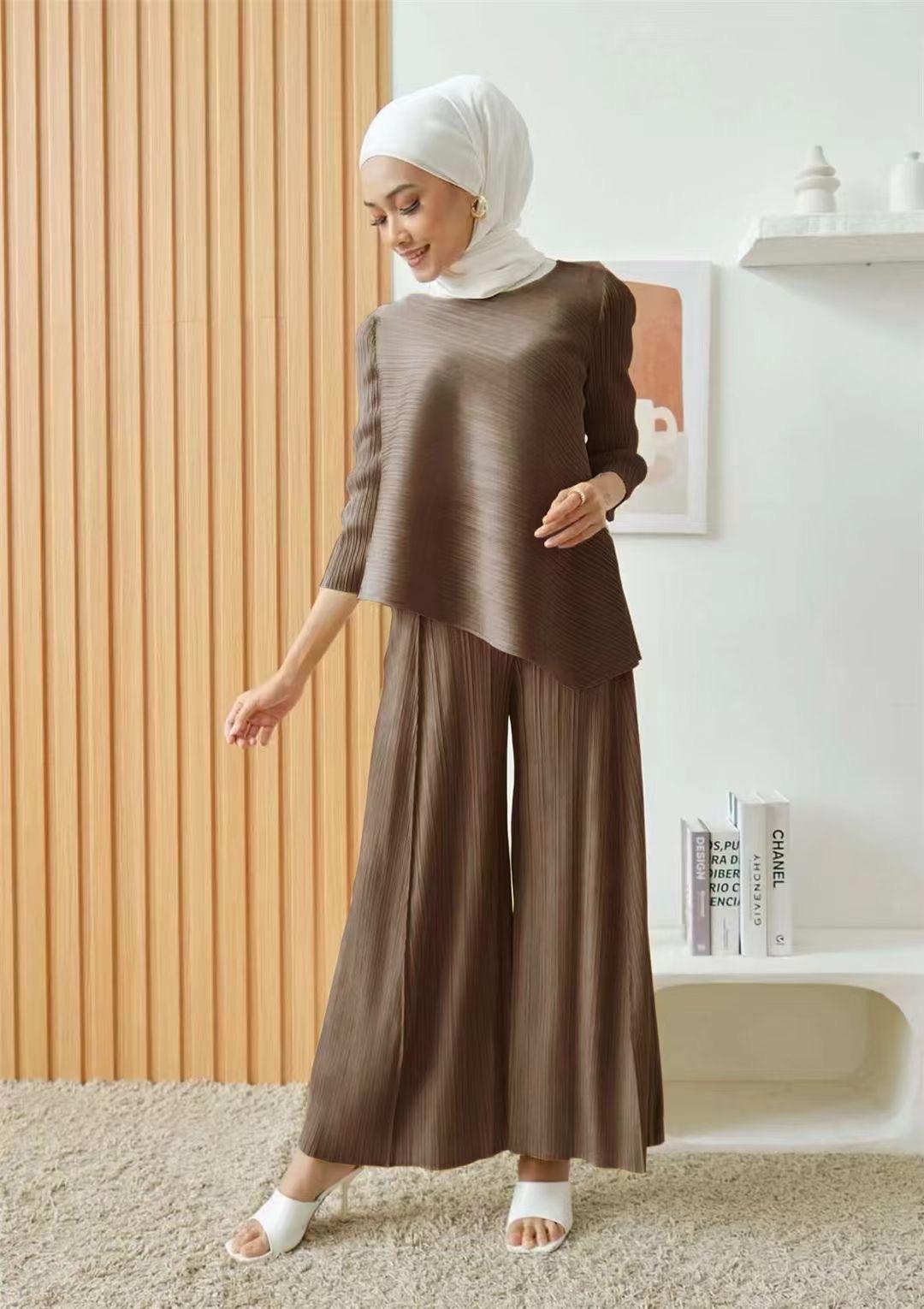 สีน้ำตาล