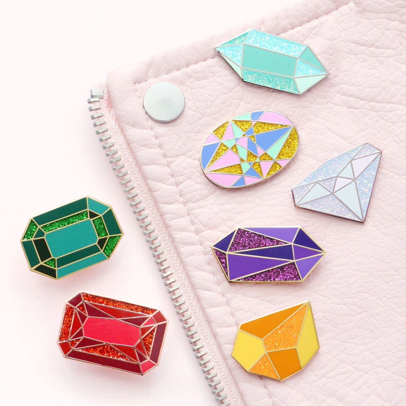 Новейший Модный Чистый аниме значок Алмазный магнитный мягкий жесткий индивидуальный значок на лацкан