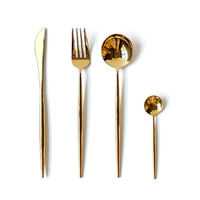 Ensemble de couverts en acier inoxydable 304 doré de style moderne, nouveau design, couteau et fourchette dorés, cadeau pour fête, ensemble de couteau et de fourchette