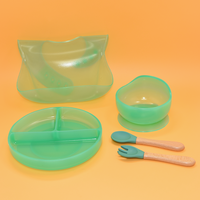 Bol de table en Silicone pour bébé, vaisselle en Silicone avec ventouse forte bol imperméable avec Set de cuillère et de gobelets