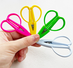 블루 핑크 그린 옐로우 슈퍼 스닙스 샤프 미니 가위 실리콘 커버 안전 가위 바느질 DIY 공예용 - Product Image 5