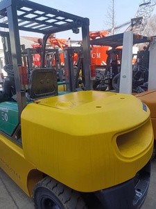 מלגזה קומאטסו <span class=keywords><strong>5</strong></span> טון FD30 FD25 FD50 יפן מלגזה דיזל 3 שלבים טריפלקס 4.<span class=keywords><strong>5</strong></span> מ' מלגזה במצב מושלם - Product Image 3