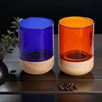 Tasse à café en verre borosilicate coloré à paroi simple de 280 ml avec base en bois – Mugs créatifs en verre ambré en gros