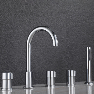 Robinet de baignoire et mitigeur de douche 5 trous en laiton massif de style européen avec jet de massage pour projets d'appartements - Product Image 1