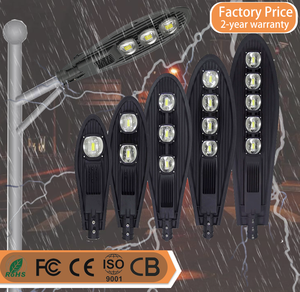 Lámpara LED <span class=keywords><strong>de</strong></span> Calle <span class=keywords><strong>de</strong></span> Alta Luminosidad a Precio <span class=keywords><strong>de</strong></span> Fábrica, IP67 para Exteriores, 50W 100W 150W 200W 250W, Diseño Delgado Tipo Espada para Iluminación Vial - Product Image 1