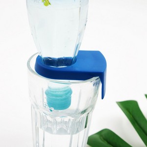 Accesorios de Bar, Clip para Margaritas de Plástico Azul y Amarillo - Soporte para Vasos de Margarita/Clip para Cerveza - Product Image 3