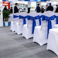 Housse décorative pour dossier de chaise de banquet de mariage avec nœud en soie et fleur, style nordique élégant, pour la décoration de fêtes d'hôtel