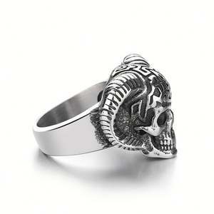 Anillo de moda para hombre, joyería de acero inoxidable, estilo gótico punk, con cabeza de oveja y calavera, para comercio exterior, venta al por mayor - Product Image 3