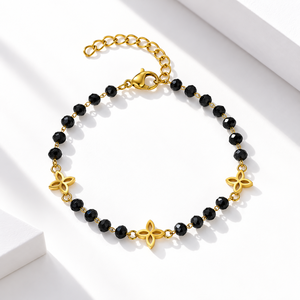 สร้อยข้อมือคริสตัลสีดำลายดอกไม้ สแตนเลสสตีลชุบทอง 14K แบบสุญญากาศ พร้อมลูกปัดและลายดอกไม้เปิดสามดอก - Product Image 1