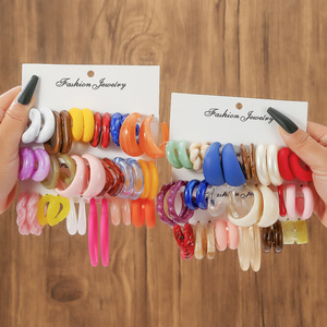 Pendientes de Aro Acrílicos en Forma de C, Diseño Geométrico Colorido, Joyería de Moda para Mujer, Accesorios de Moda - Product Image 1