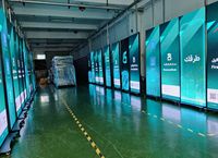 Écran LED Affiche Intérieur GOB P2.5 Haute Luminosité sur Pied pour Publicité, Fournisseurs et Fabricants