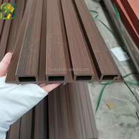 Panneaux muraux WPC de haute qualité pour usage extérieur en villa, imperméables et ignifuges, protection UV, entretien facile