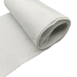 Rouleau <span class=keywords><strong>de</strong></span> feutre aiguilleté thermofromé 100 % polyester blanc <span class=keywords><strong>de</strong></span> 3 mm d'épaisseur, respirant, écologique, pour <span class=keywords><strong>rembourrage</strong></span> et coussinets - Product Image 5
