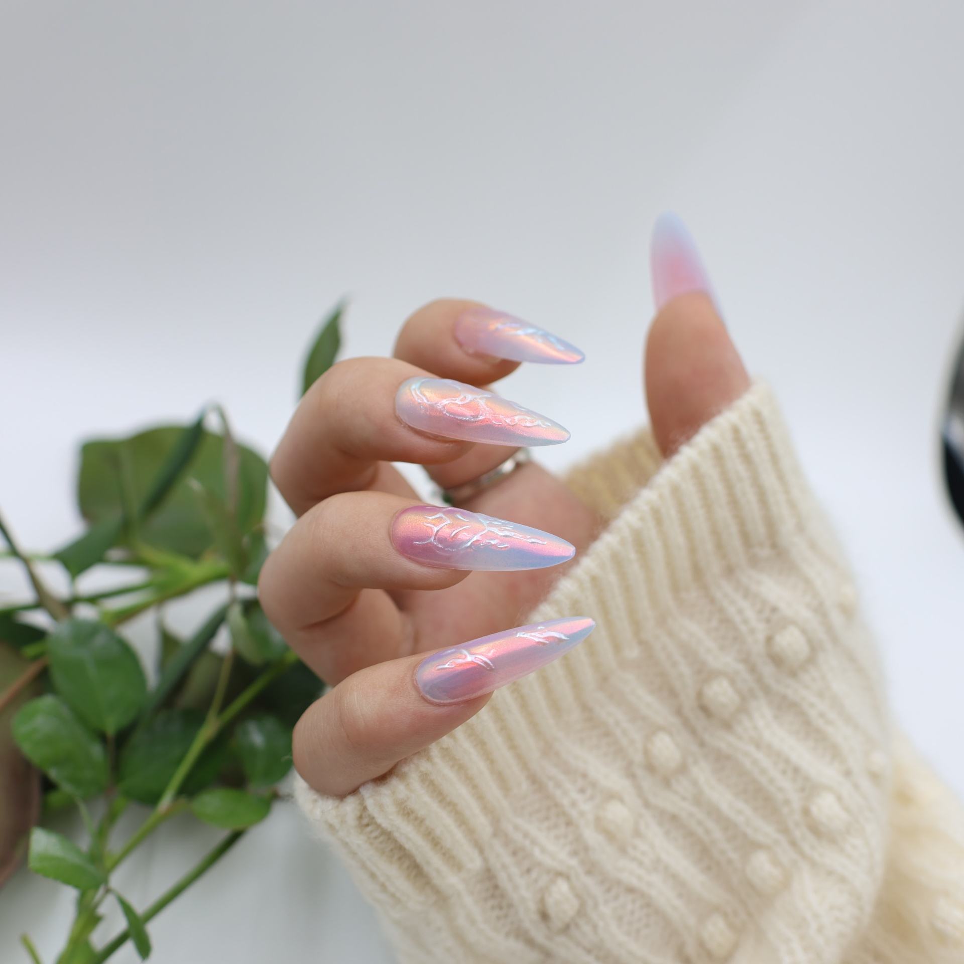 T581 Direct Selling Acrylic Artificial Fingernails Gilding Artificial Fingernails Manicure Wire False Nails