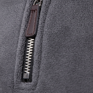 เสื้อสเวตเตอร์ถักผู้ชายสุดเทรนดี้พร้อมฮู้ด คอลเลคชั่นฤดูใบไม้ร่วง เสื้อฮู้ดและเสื้อสเวตเชิ้ต ผ้าฝ้าย 100% - Product Image 1