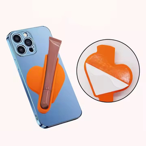 Support à rouge à lèvres en forme de cœur pour téléphone portable, support de téléphone pour baume à lèvres, support de téléphone portable en silicone auto-adhésif, support de brillant à lèvres pour le dos du téléphone avec adhésif - Product Image 6
