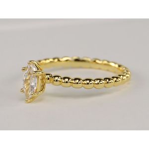 2024 Private Label Fine Design Bijoux Bague Plaqué Or Bague Moissanite blanche pour Fiançailles - Product Image 2