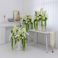 Nouvelles roses artificielles pour mariage, hôtel, banquet, décorations de table, boule de fleurs en soie, arrangement floral de centre de table avec hortensias verts
