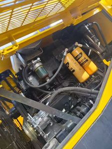 Chargeuse Komatsu WA470 d'occasion, bien entretenue et économique, avec moteur et boîte de vitesses d'origine, idéale pour les travaux de terrassement - Product Image 2