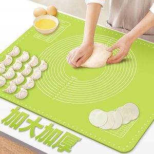 Tapis de cuisson en silicone moderne Zenidoo 40x50cm, écologique, antidérapant, souple, rectangulaire, pour pétrir la pâte, la pizza, les gâteaux, la cuisson au gril - Product Image 4