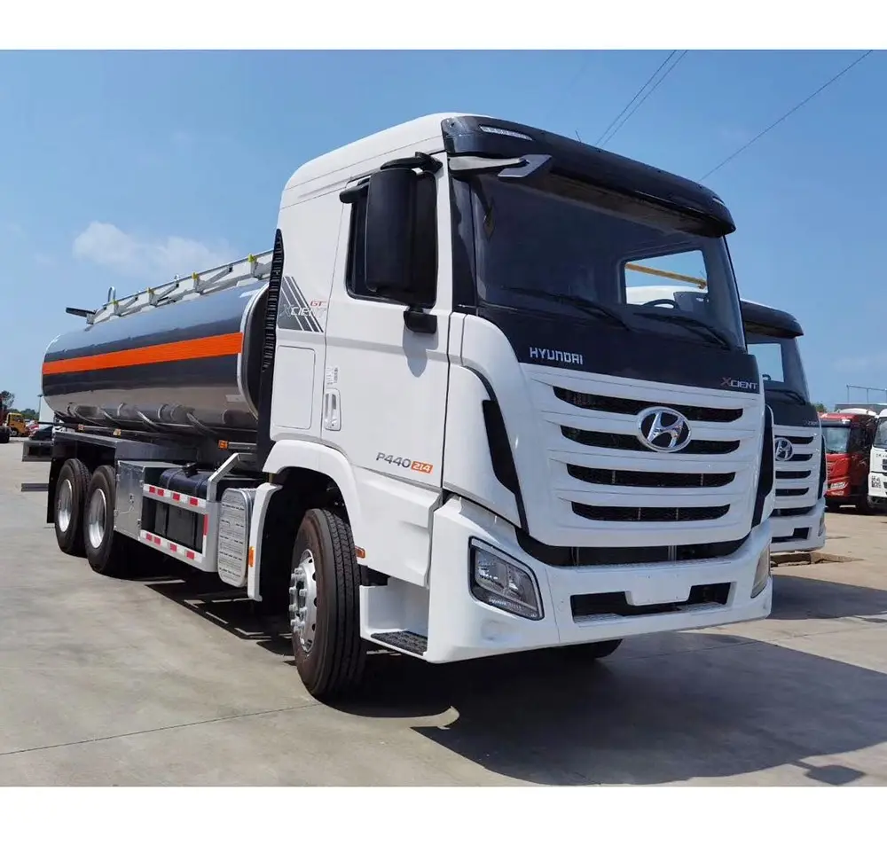 Foton SINOTRUK faw 20000liter 6x4 fuel truck tanker 8000 gallon fuel truck for sale