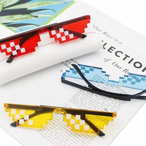 Gafas <span class=keywords><strong>de</strong></span> sol Thug Life My World para niños, diseño <span class=keywords><strong>de</strong></span> mosaico <span class=keywords><strong>de</strong></span> píxeles UV400, talla única para niños, gafas parasol con marco cuadrado elegante - Product Image 1