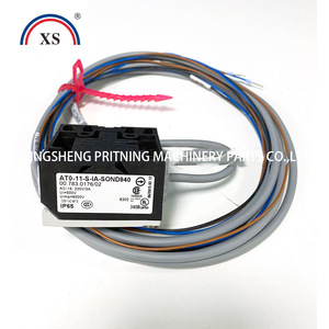 Interruptor de Límite Heidelberg 00.783.0176/02 IP65 230V 3A SPST con Cable y Accesorios Impresos - Product Image 1