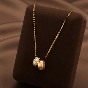 Collar de Acero de Titanio para Parejas, Superventas Transfronterizo, para Mujer, Sin Decoloración, Moderno y Sencillo, con Colgante Redondo de Circonita - Product Image 4